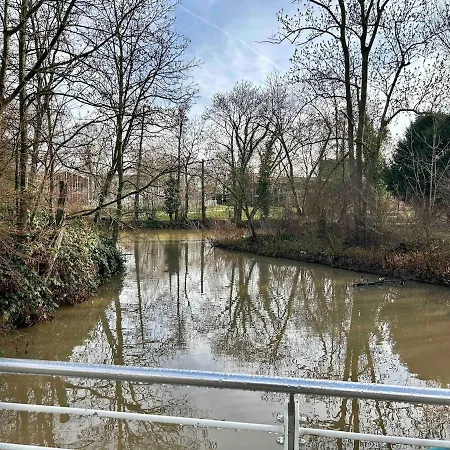 3d Smart Tv, Mit Babybett Und Arbeitsplatz Im Stadtzentrum *