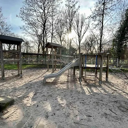 3d Smart Tv, Mit Babybett Und Arbeitsplatz Im Stadtzentrum *