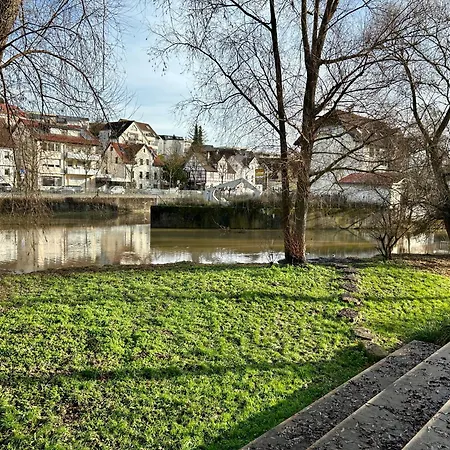 Homestay 3d Smart Tv, Mit Babybett Und Arbeitsplatz Im Stadtzentrum
