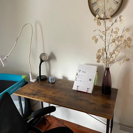 Homestay szállás 3d Smart Tv, Mit Babybett Und Arbeitsplatz Im Stadtzentrum *