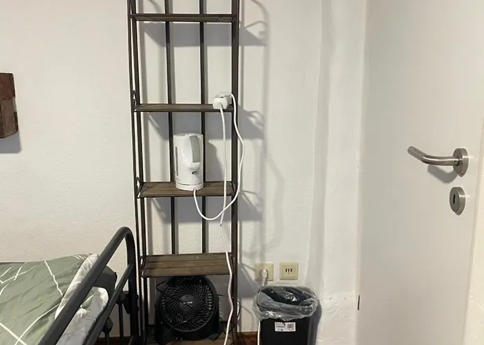 3d Smart Tv, Mit Babybett Und Arbeitsplatz Im Stadtzentrum Waiblingen (Stuttgart)